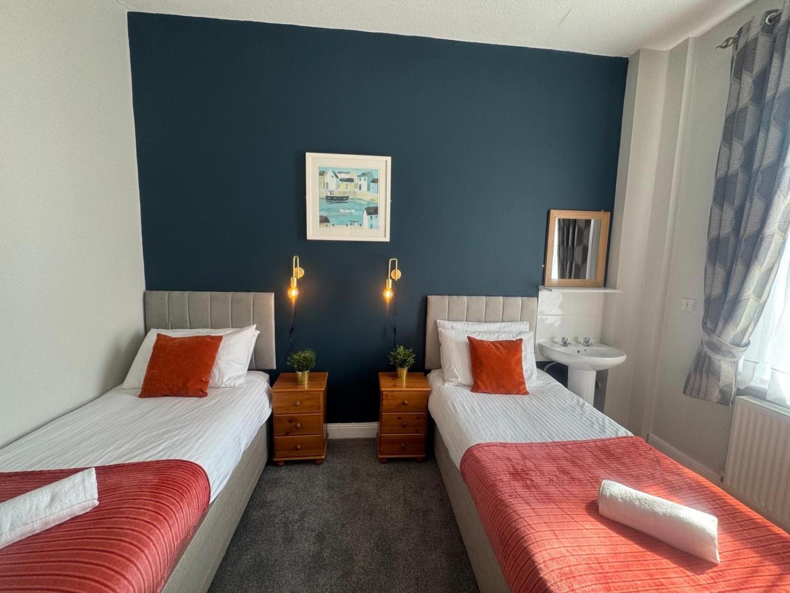 The Rockside Bed & Breakfast Скарбъро Екстериор снимка