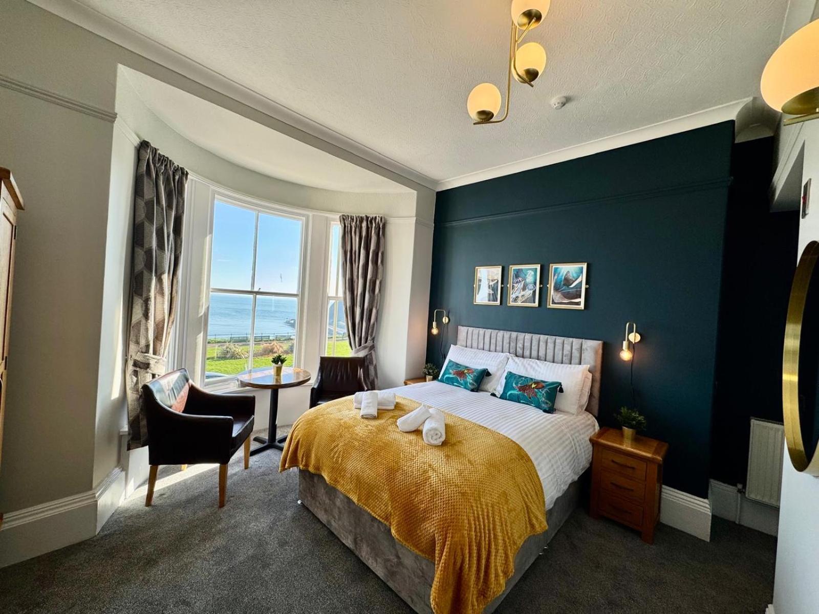 The Rockside Bed & Breakfast Скарбъро Екстериор снимка