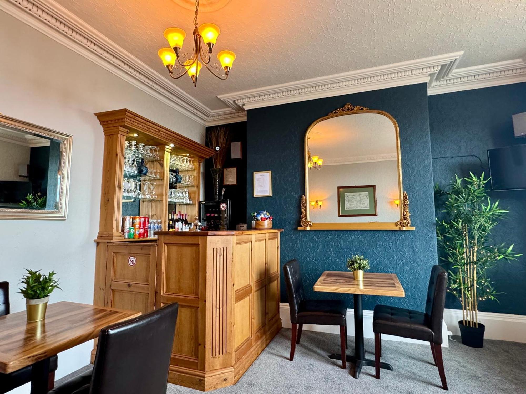 The Rockside Bed & Breakfast Скарбъро Екстериор снимка