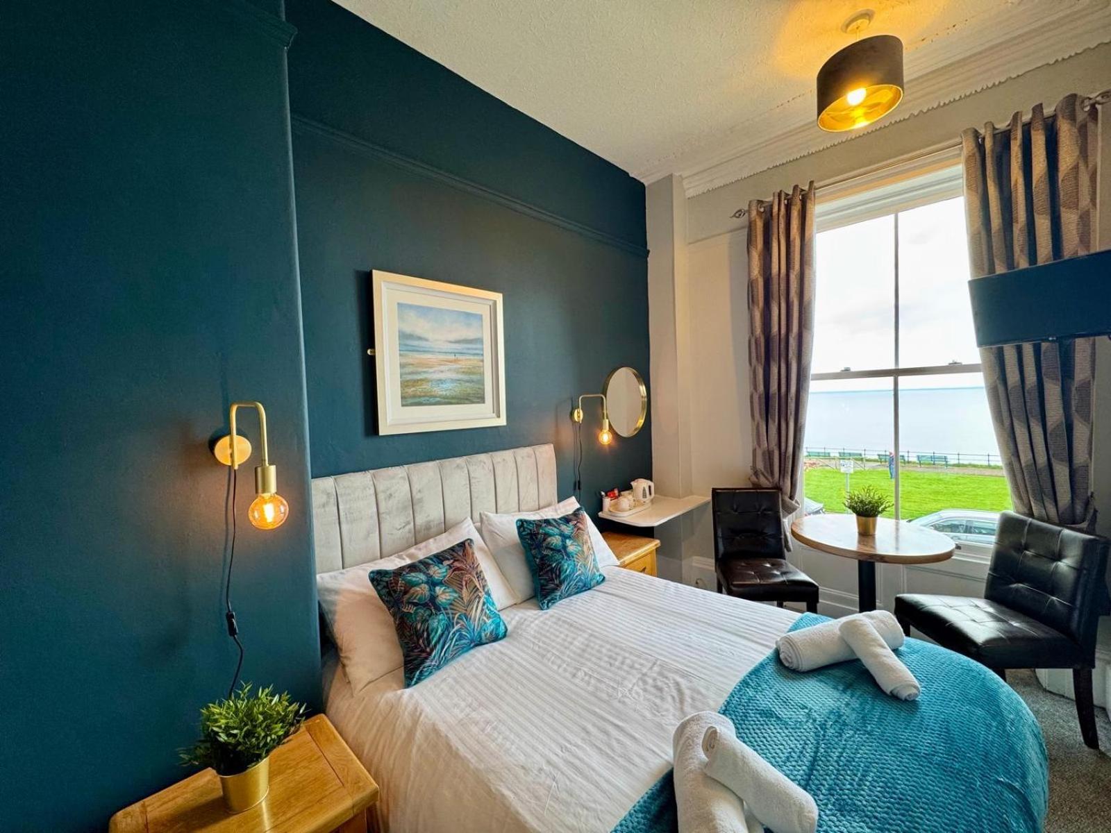 The Rockside Bed & Breakfast Скарбъро Екстериор снимка