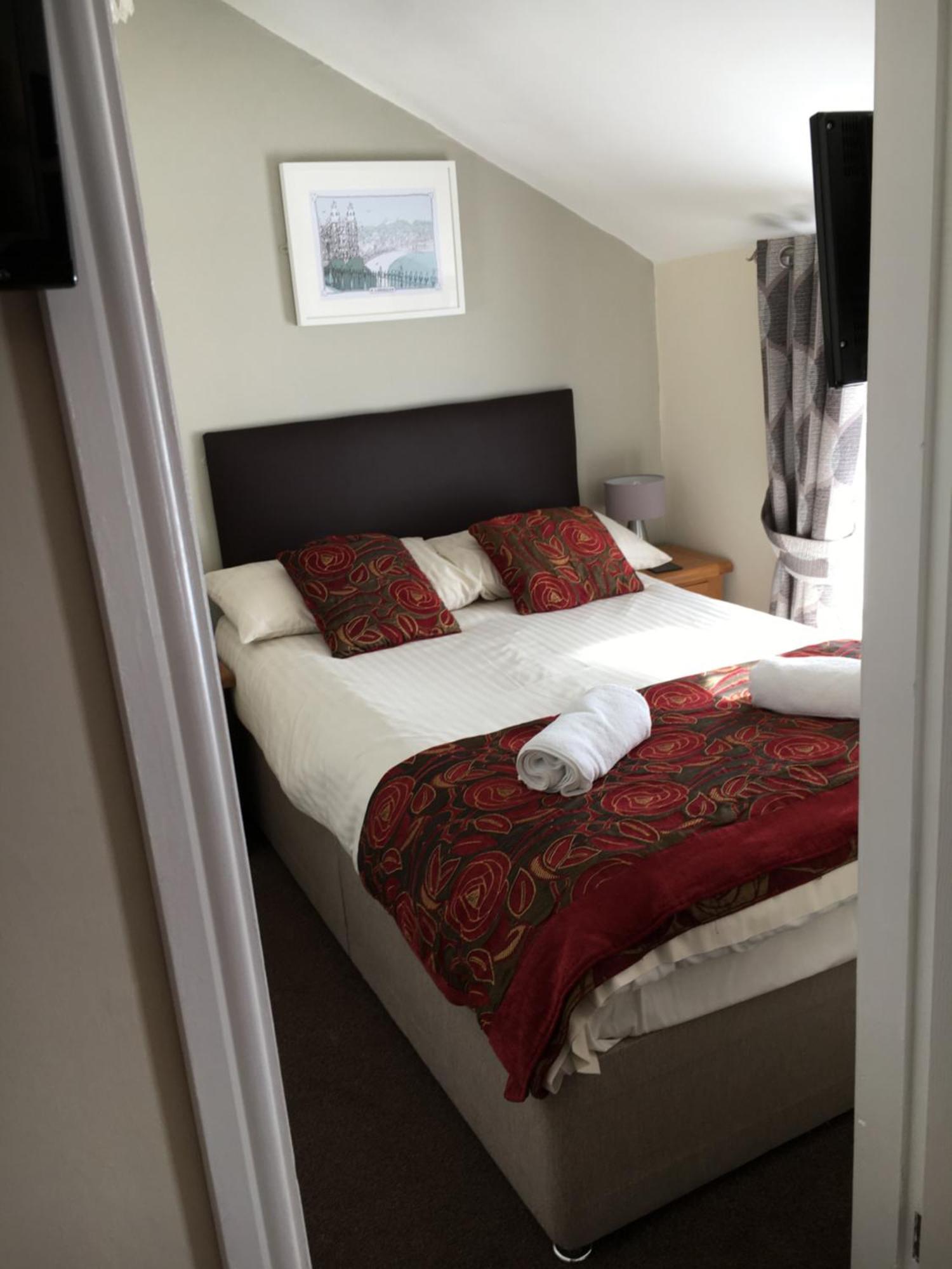 The Rockside Bed & Breakfast Скарбъро Екстериор снимка